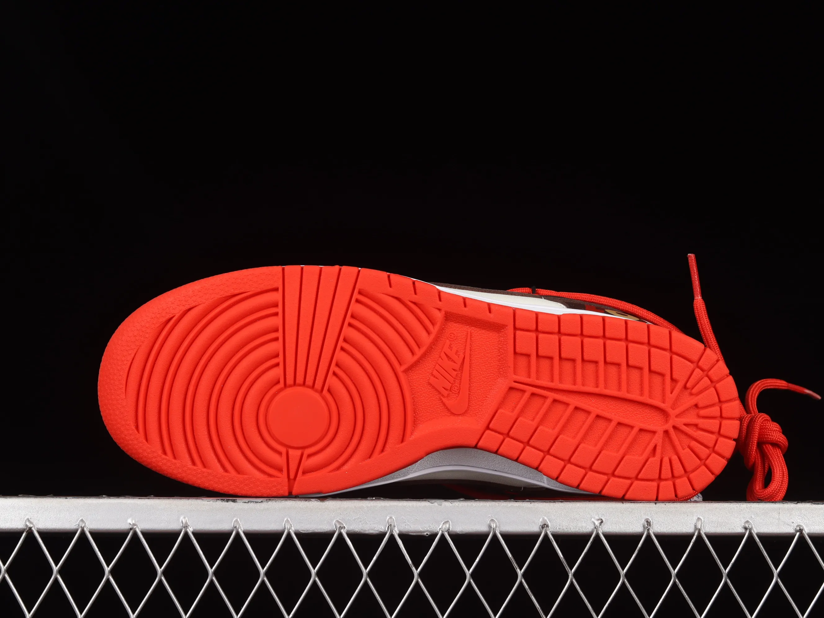 All categories Nk SB Dunk series Nk SB Dunk Low low-top sneakers Nk Dunk Low Valentine's Day LOVE customized version of deconstructed strap casual sneakers DD3363-100